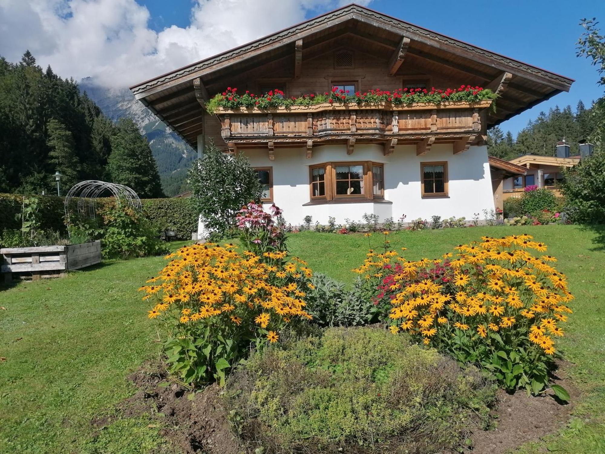 Chalet Gluecklich Sein... Ellmau Esterno foto